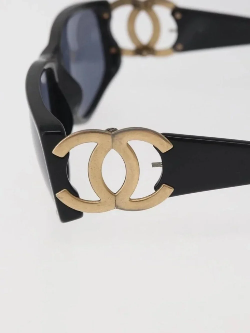 CHANEL Sunglasses plastic Black CC Auth BA12482